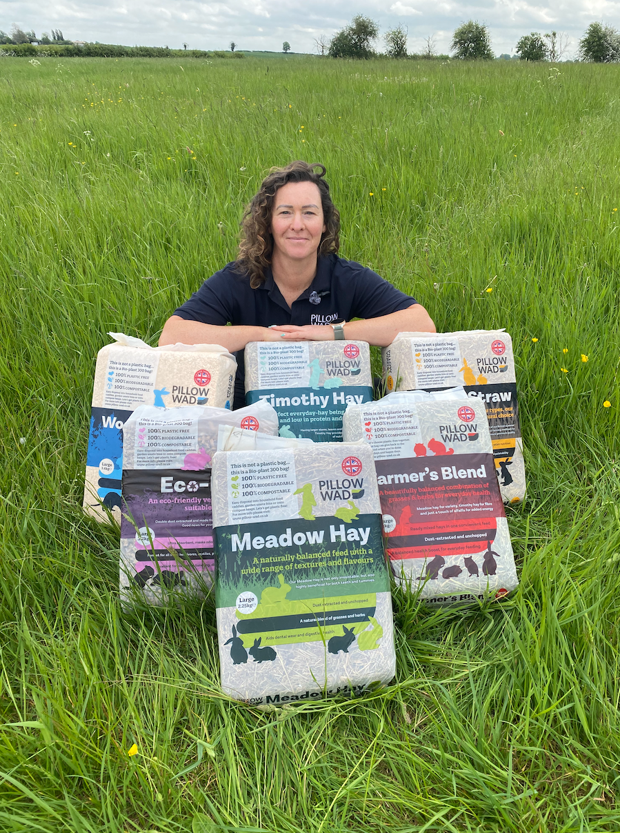 Large Mix & Match Pet Feed and Bedding Bundle